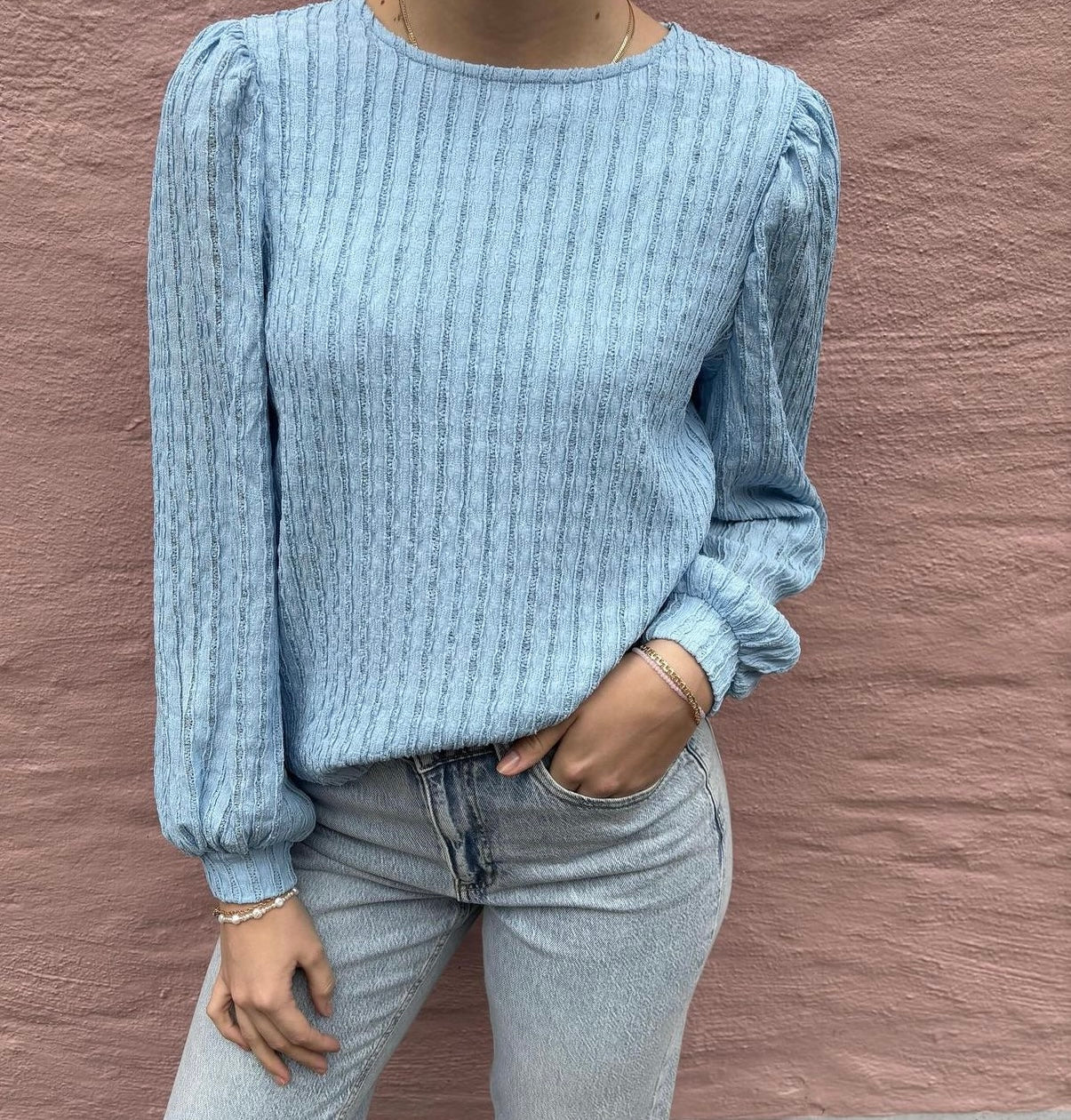 VMNOMI Top - Airy Blue